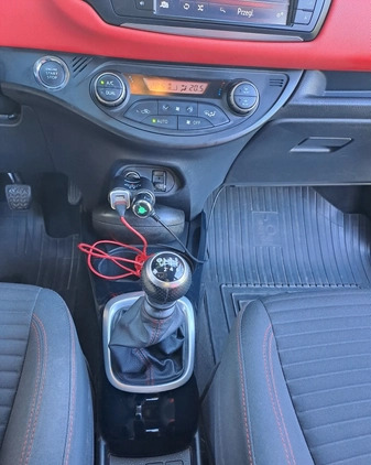 Toyota Yaris cena 44900 przebieg: 50600, rok produkcji 2015 z Jaworzno małe 92